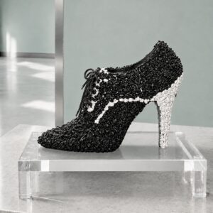 THE PEBBLE HEEL — Pebble-Covered Shoe Sculpture